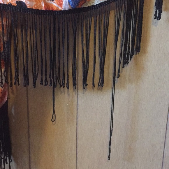 Black and orange kimono - Picture 4 of 4